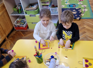 Projekt plastyczno - techniczny "Umiem sam - Ramki"