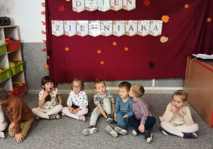 Dzieci podczas występu.